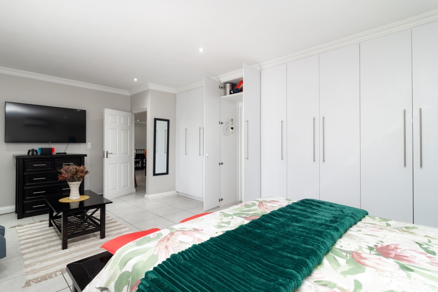 4 Bedroom Property for Sale in Brackenfell South Western Cape